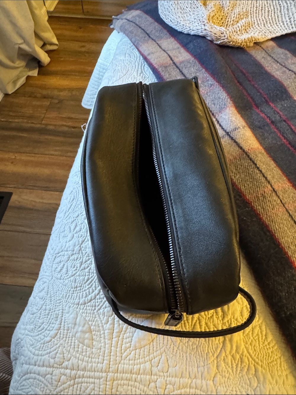 Men's Black Leather Dopp Kit Travel Toiletry Bag